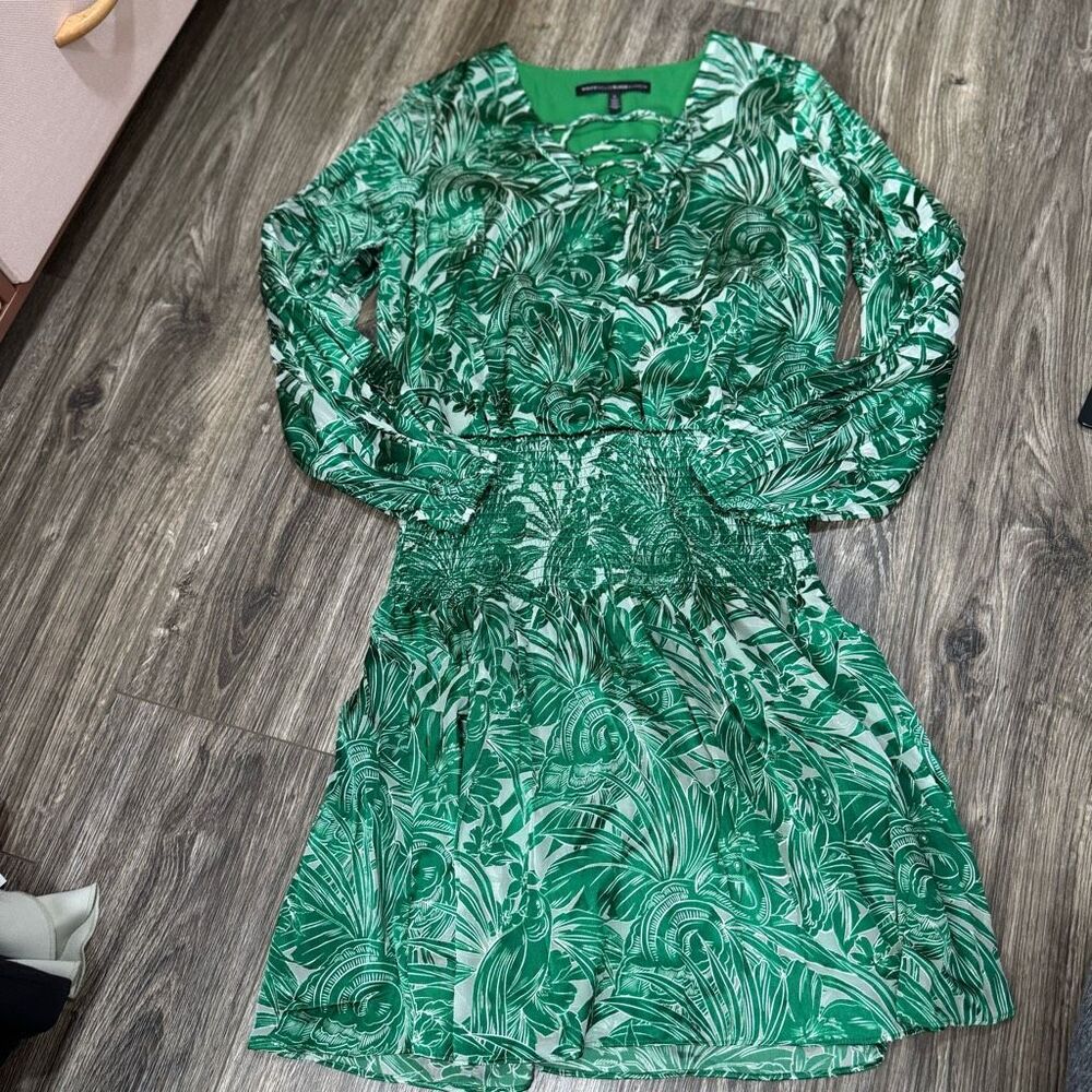 Closet Clearout!🎉 WHITE HOUSE BLACK MARKET DRESS. 95% off retail. Final price